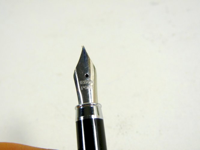 Vintage stylo à plume PIERRE BALMAIN made in France argenté/noir signé
