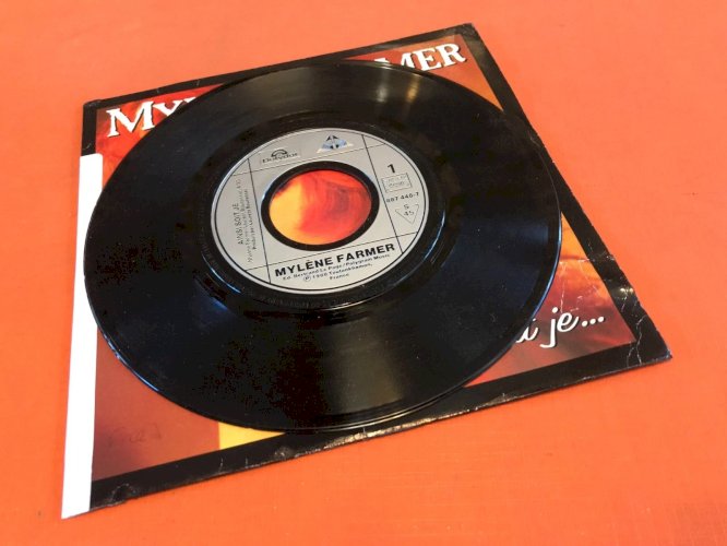 Vinyle 45 tours   Mylène Farmer  Ainsi soit-je...  (1988)  Polydor 887 448-7   