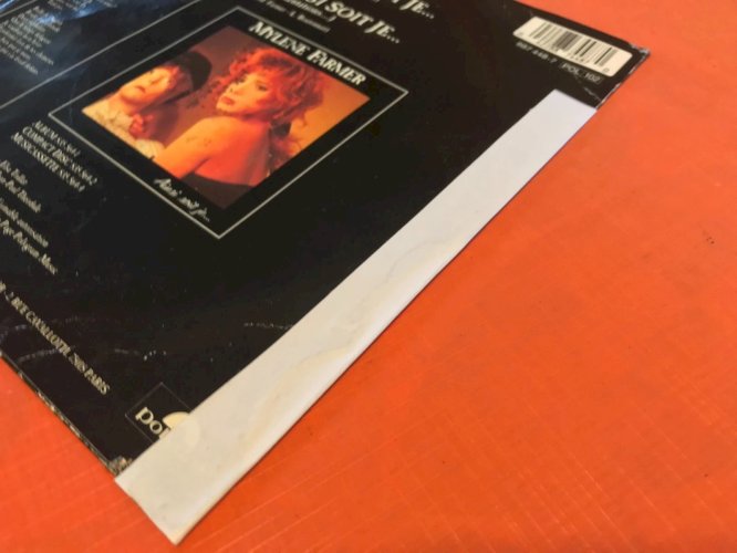 Vinyle 45 tours   Mylène Farmer  Ainsi soit-je...  (1988)  Polydor 887 448-7   