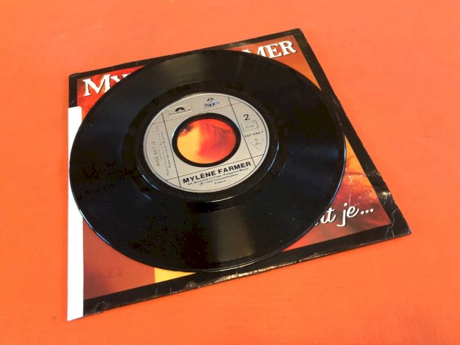 Vinyle 45 tours   Mylène Farmer  Ainsi soit-je...  (1988)  Polydor 887 448-7   