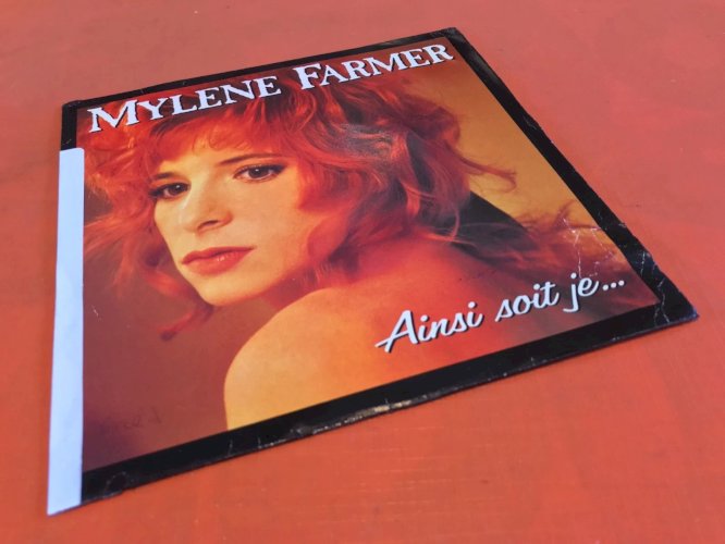 Vinyle 45 tours   Mylène Farmer  Ainsi soit-je...  (1988)  Polydor 887 448-7   