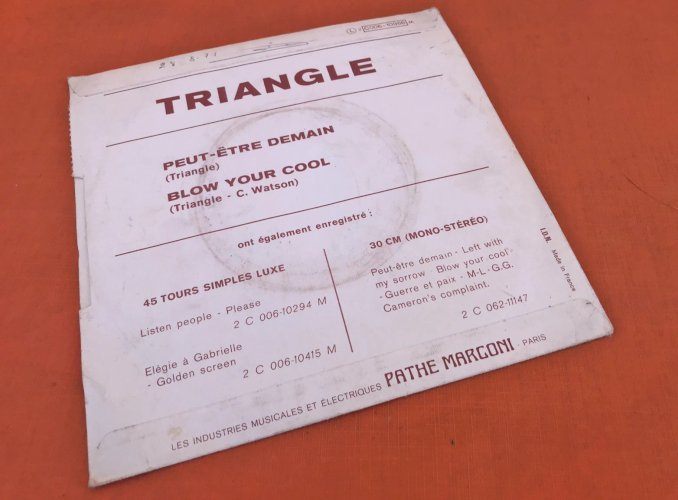 Vinyle 45 tours  Triangle   Peut-être demain   (1970)   Pathé 2 C 006-10986    