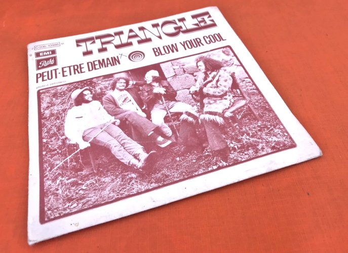 Vinyle 45 tours  Triangle   Peut-être demain   (1970)   Pathé 2 C 006-10986    