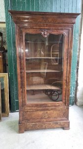 VITRINE BIBLIOTHEQUE 1 PORTE EN NOYER DU XIX ème SIECLE