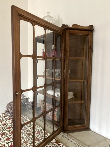 Vitrine murale ancienne en bois