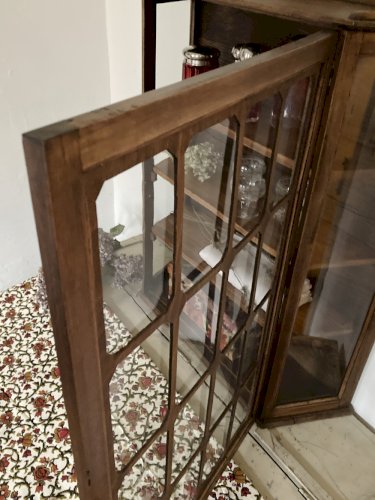 Vitrine murale ancienne en bois