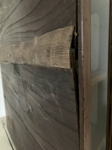 Vitrine murale ancienne en bois