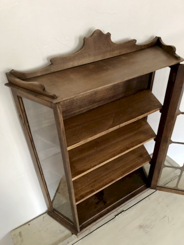 Vitrine murale ancienne en bois