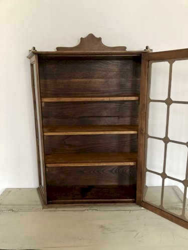 Vitrine murale ancienne en bois
