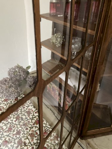 Vitrine murale ancienne en bois