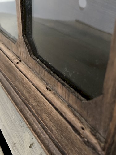 Vitrine murale ancienne en bois