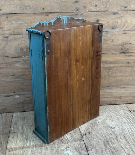 Vitrine murale art déco en teck birman avec patine dorigine