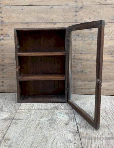 Vitrine murale art déco en teck birman