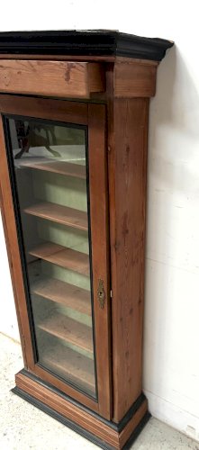 Vitrine murale de style Louis Philippe en bois naturel XIX siècle