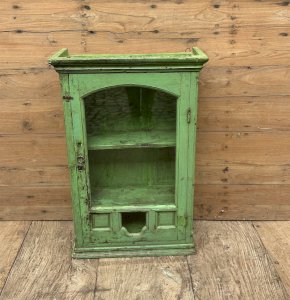 Vitrine murale en teck birman avec patine dorigine