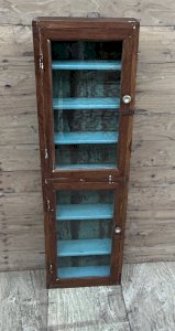 Vitrine murale en teck birman avec patine dorigine