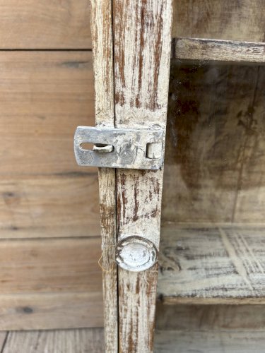 Vitrine murale en teck birman avec patine dorigine