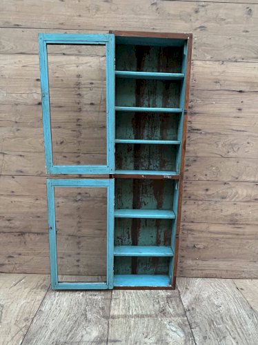 Vitrine murale en teck birman avec patine dorigine