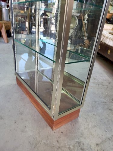VITRINE POUR COLLECTION EN ALUMINIUM VERRE ET MIROIR A 2 SERRURES