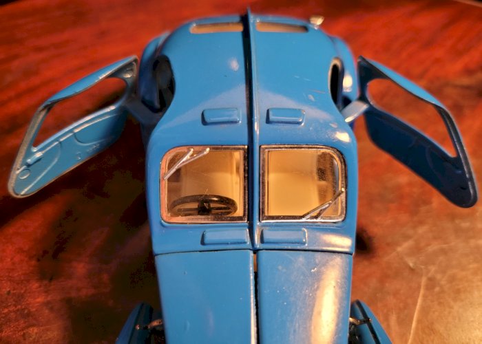 Voiture Burago Bugatti Atlantic 1936 - Echelle 1/24