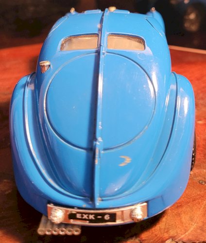 Voiture Burago Bugatti Atlantic 1936 - Echelle 1/24