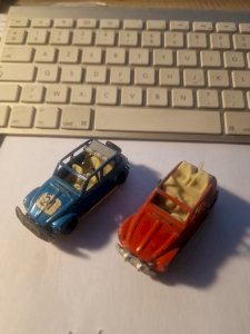 Voiture Miniature 1/60 2 Cv  MAJORETTE N°237/231 Made  in France