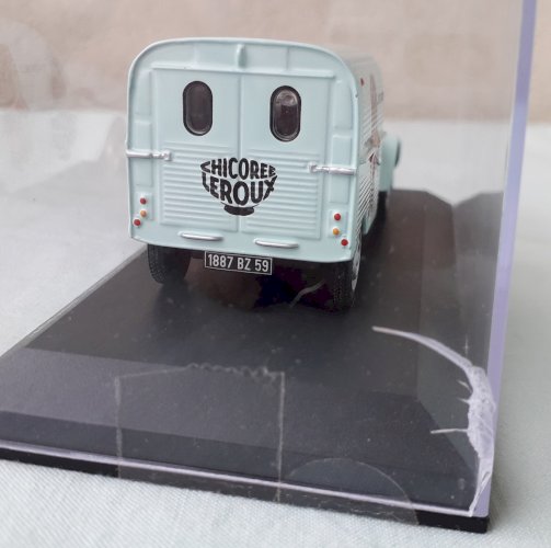 Voiture miniature Citroën 2CV fourgonnette