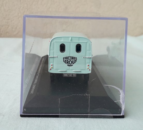 Voiture miniature Citroën 2CV fourgonnette