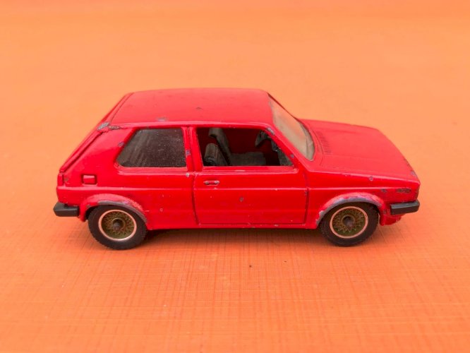  Voiture miniature Volkswagen  Golf GTI (1987) Solido    