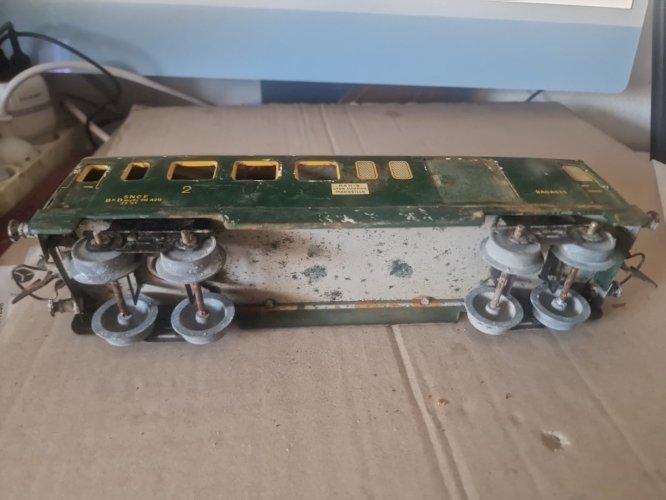 Voiture Passagers    HORNBY) échelle O- Ref 5