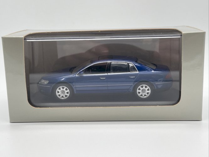 Volkswagen Phaeton 1/43 Minichamps