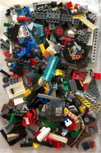 Bulk of official Lego pieces