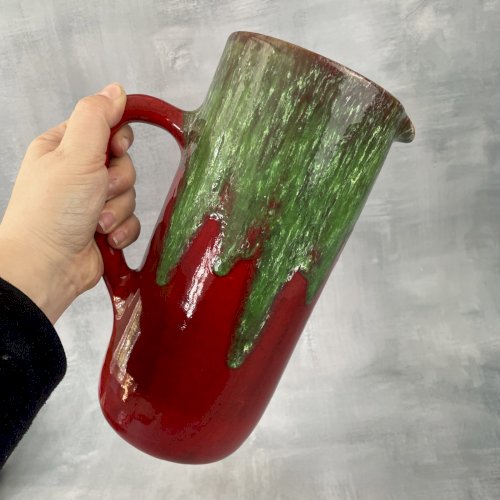 VULCAIN  Pichet broc cruche verseuse céramique rouge et vert vintage Haut.~26cm