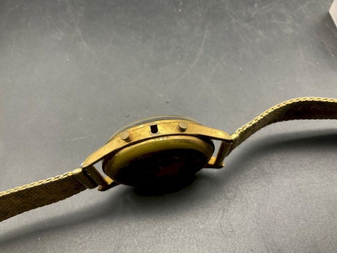 watch montre vintage Ling 21 Prix Antimagnetic