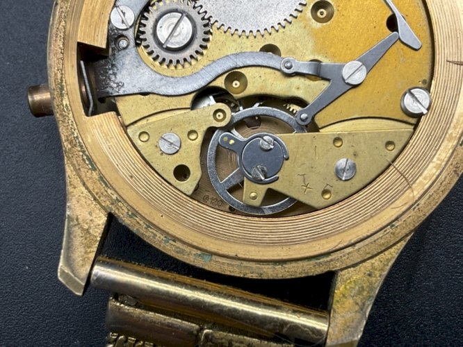 watch montre vintage Ling 21 Prix Antimagnetic