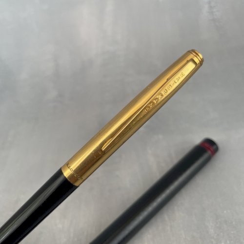 Watermans stylo bille plaqué or vintage + Waterman stylo plume plastique neuf