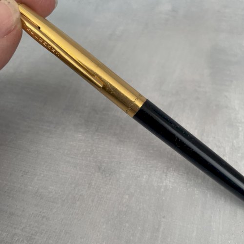 Watermans stylo bille plaqué or vintage + Waterman stylo plume plastique neuf