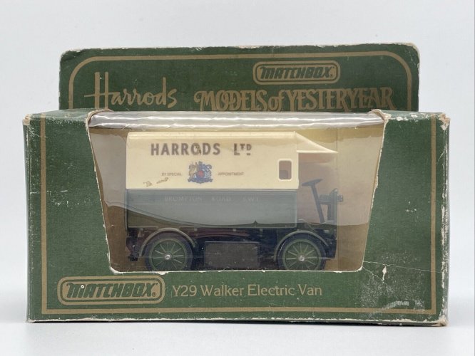 Y29 Walker Electric Van Harrods 1/43 Matchbox