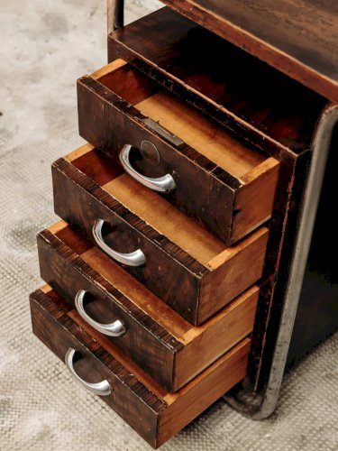 Yvan, le bureau Bauhaus N°132