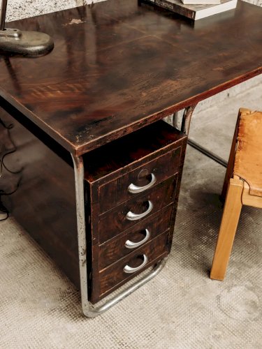 Yvan, le bureau Bauhaus N°132