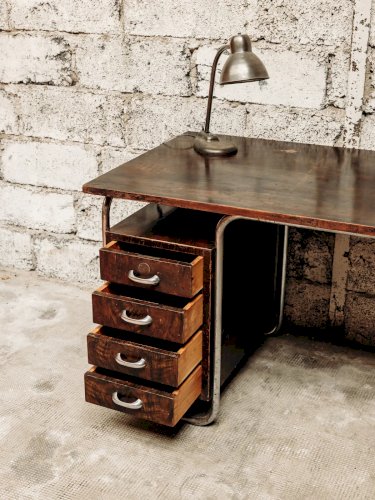Yvan, le bureau Bauhaus N°132