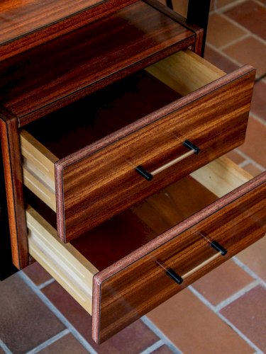 Yvan, le bureau en métal et formica N°135