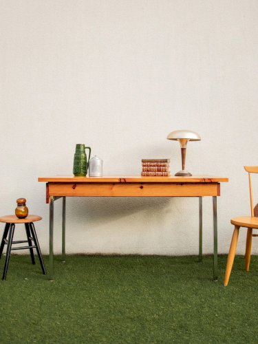 Yvan, le bureau en pin et chrome N°478