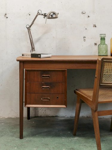 Yvan, le bureau scandinave en bois N°161