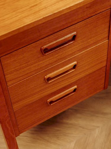 Yvan, le bureau scandinave N°160