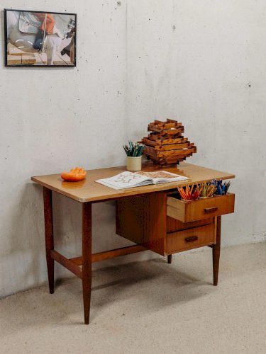 Yvan, le bureau scandinave N°440