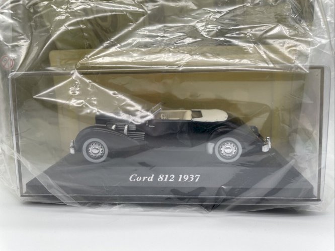  Cord 812 (1937) N°24 1/43 Altaya 