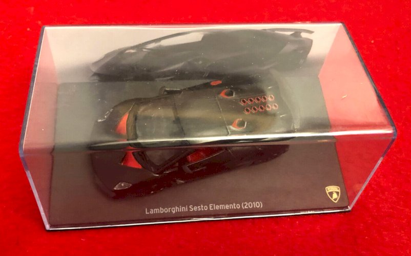  Lamborghini Sesto Elemento (2010) 1/43 Leo Models